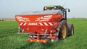 Rozmetadlo průmyslových hnojiv Agrex Ferti